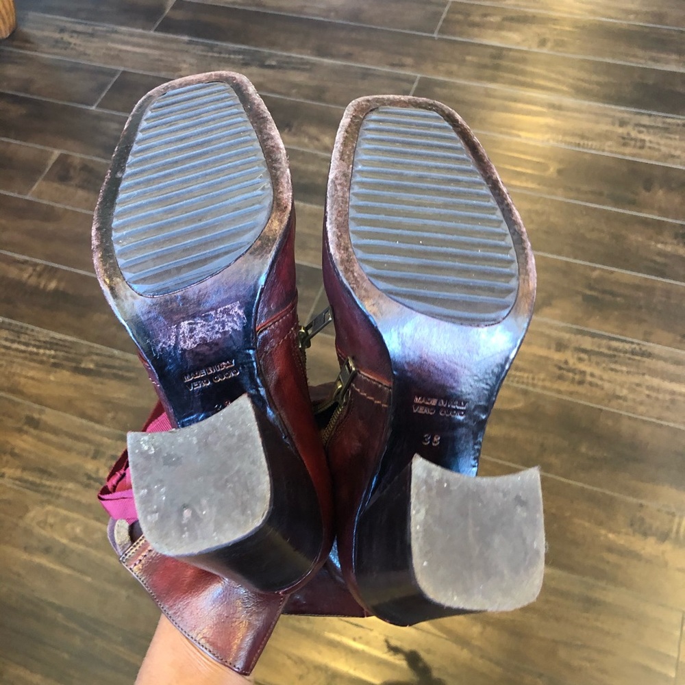 AMANDA GREGORY Gregory Laceup Mid Calf Boot - Picture 3 of 10